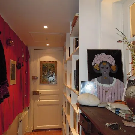 Appartamento Un Nid Très Calme Et Chaleureux A Montmartre ! *